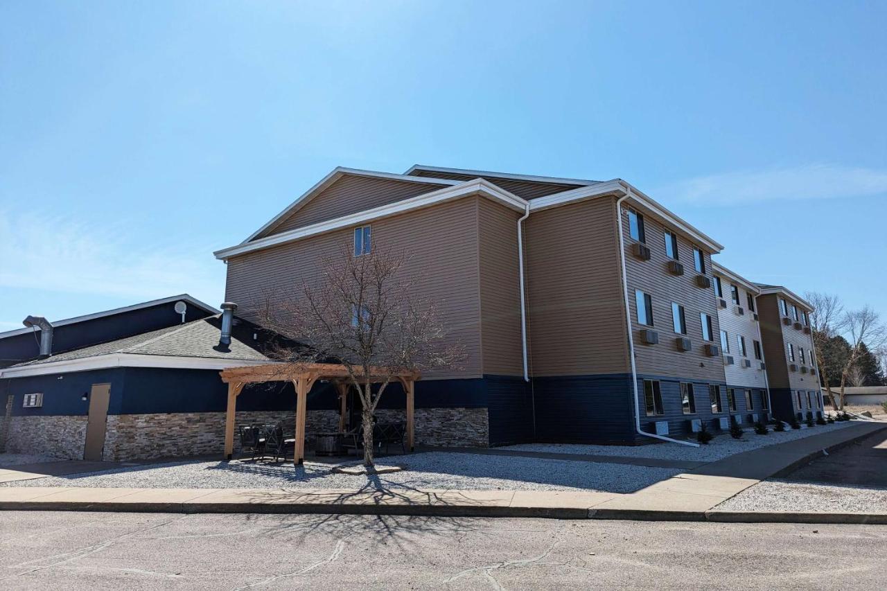 Americinn By Wyndham Tomahawk Exterior photo