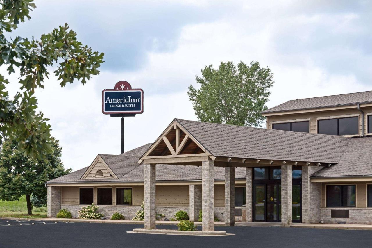 Americinn By Wyndham Tomahawk Exterior photo